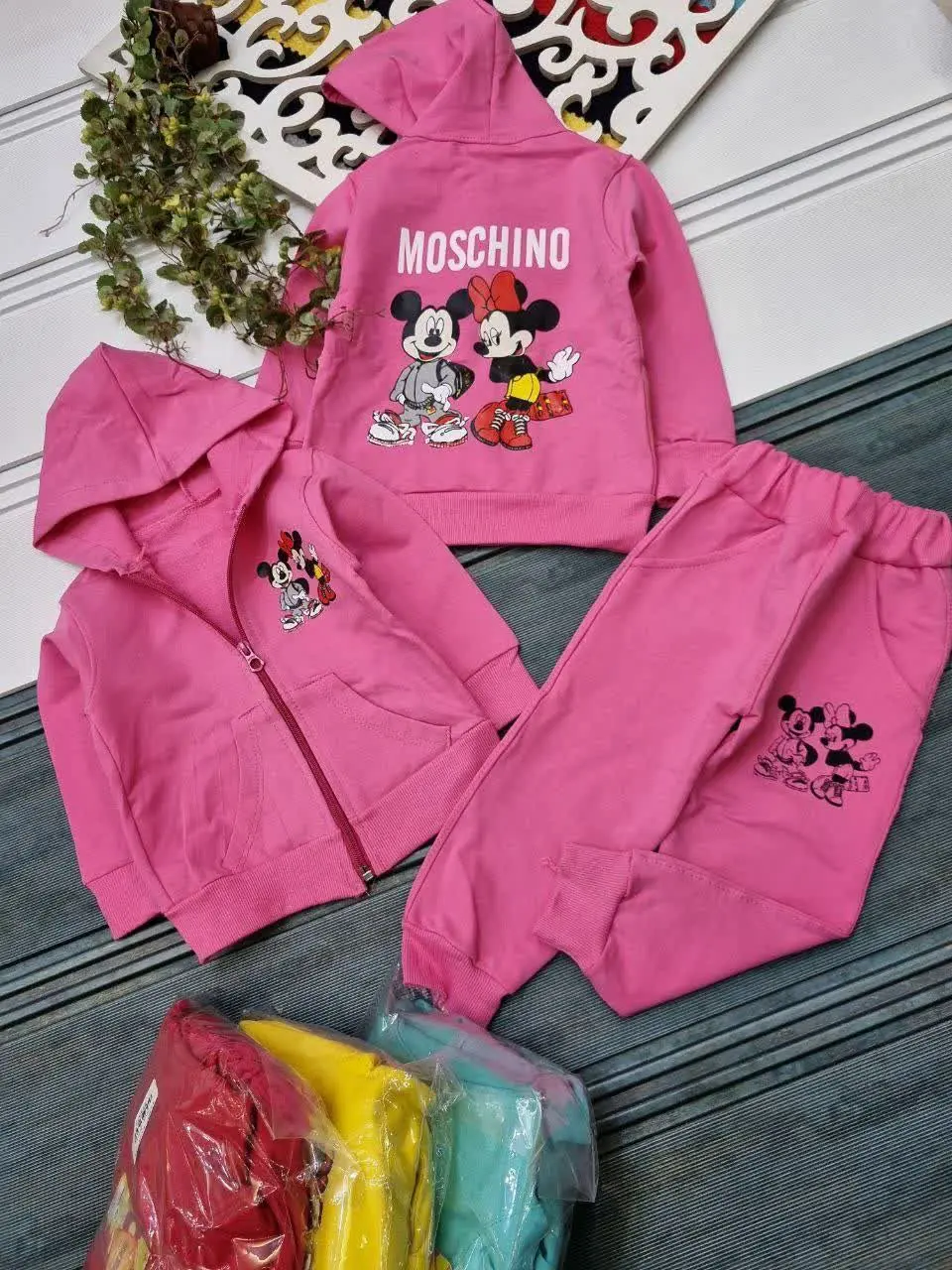 🇮🇷🧥🧶👗👚🎽👕👖👔💎
