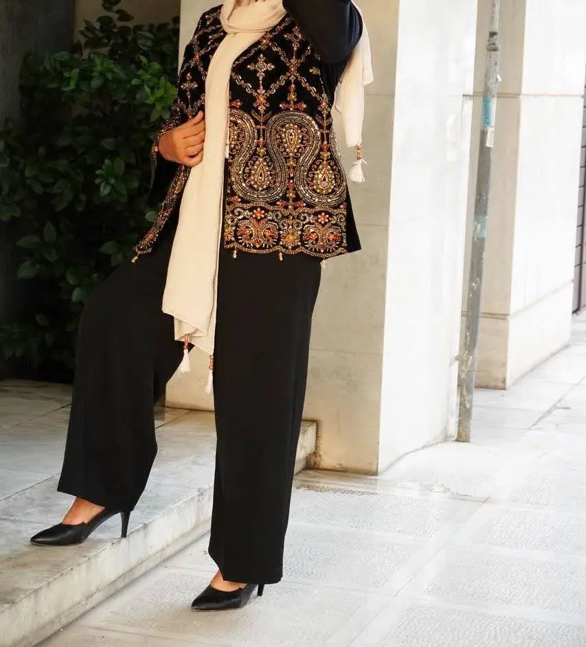 مانتو جواهر 
