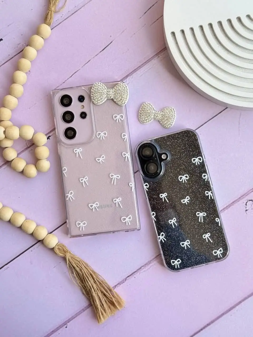 قاب پاپیون شفاف پاپیون برجسته نگینی براق زمینه قاب شاینی پاپیون بالای قاب چسبی و متحرک کیفیت عالی و چشم‌نواز مخصوص انواع #سامسونگ #شیائومی و #آیفون 
