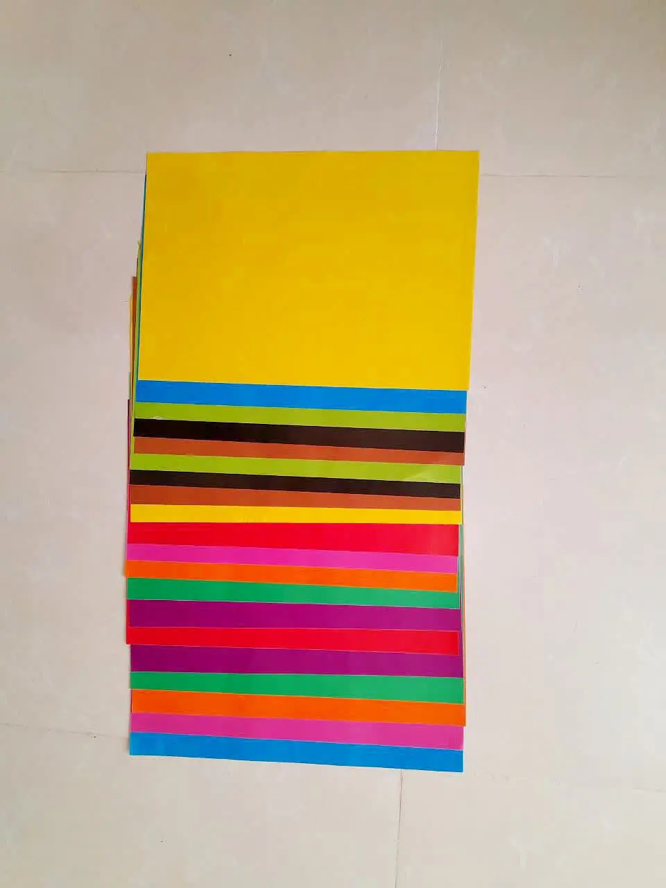 کاغذ رنگی گلاسه ۱۰ تایی🤩✨️