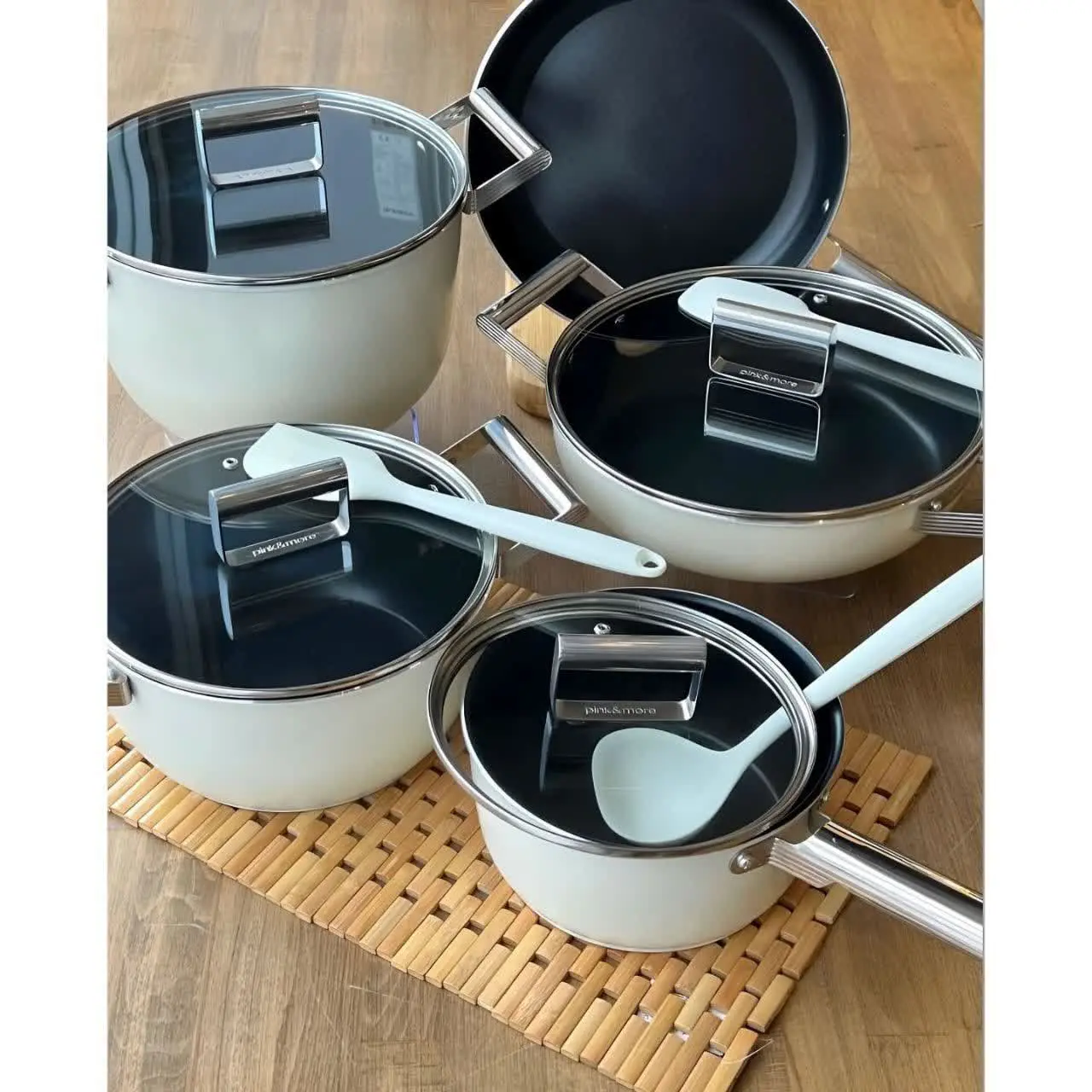 جدید‌ترین سرویس قابلمه ۹ پارچه 
