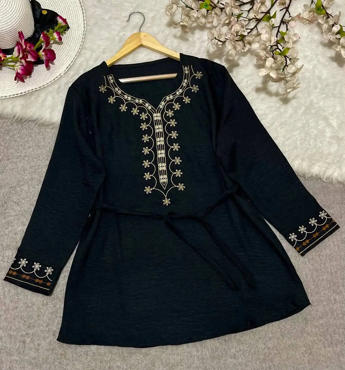 نام: مانتو شانتون ژیلا
