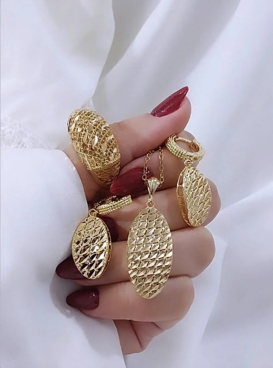 #نیمست و انگشتر طلا روس
