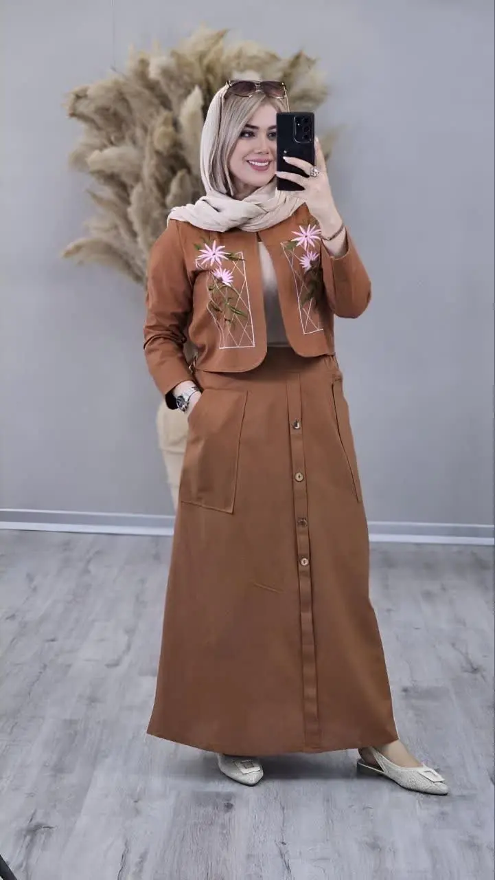 👚 نام: کت دامن گلدوزی شده ثنا