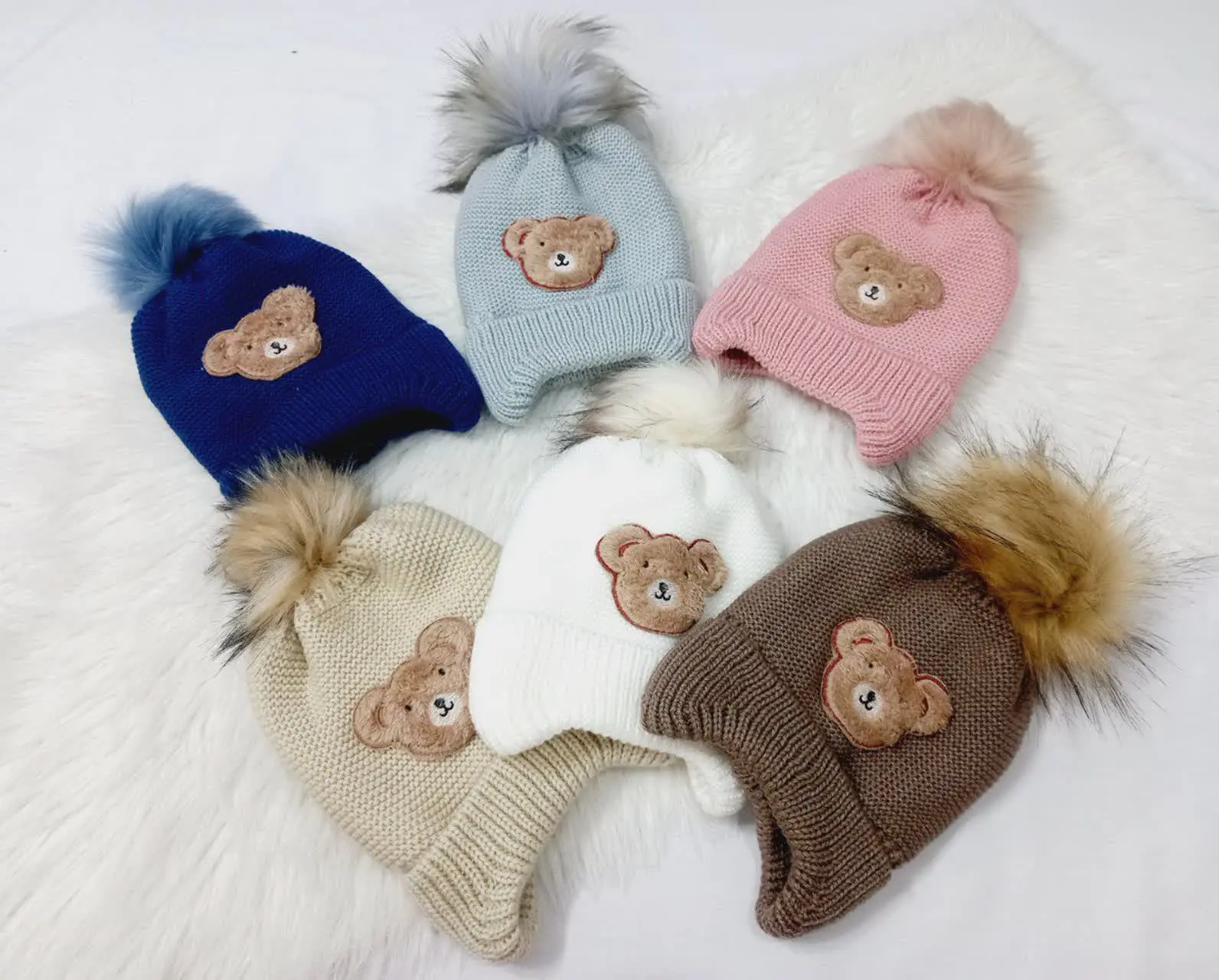 کلاه گوشدار تدی
