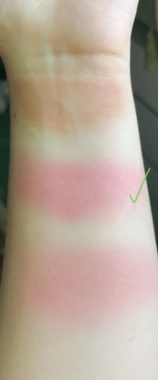 بعنوان رژ لب هم قابل استفادس🌸
