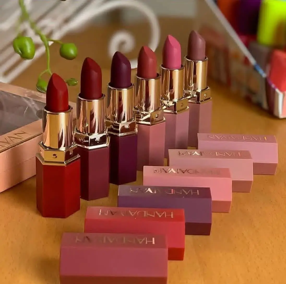 ✅لوازم #آرایشی لاکچری و برند😱
