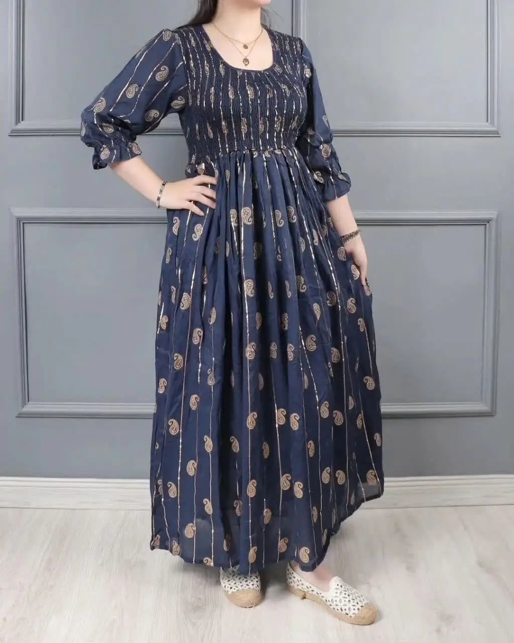 پیراهن طلاکوب هندی شارژ شد
