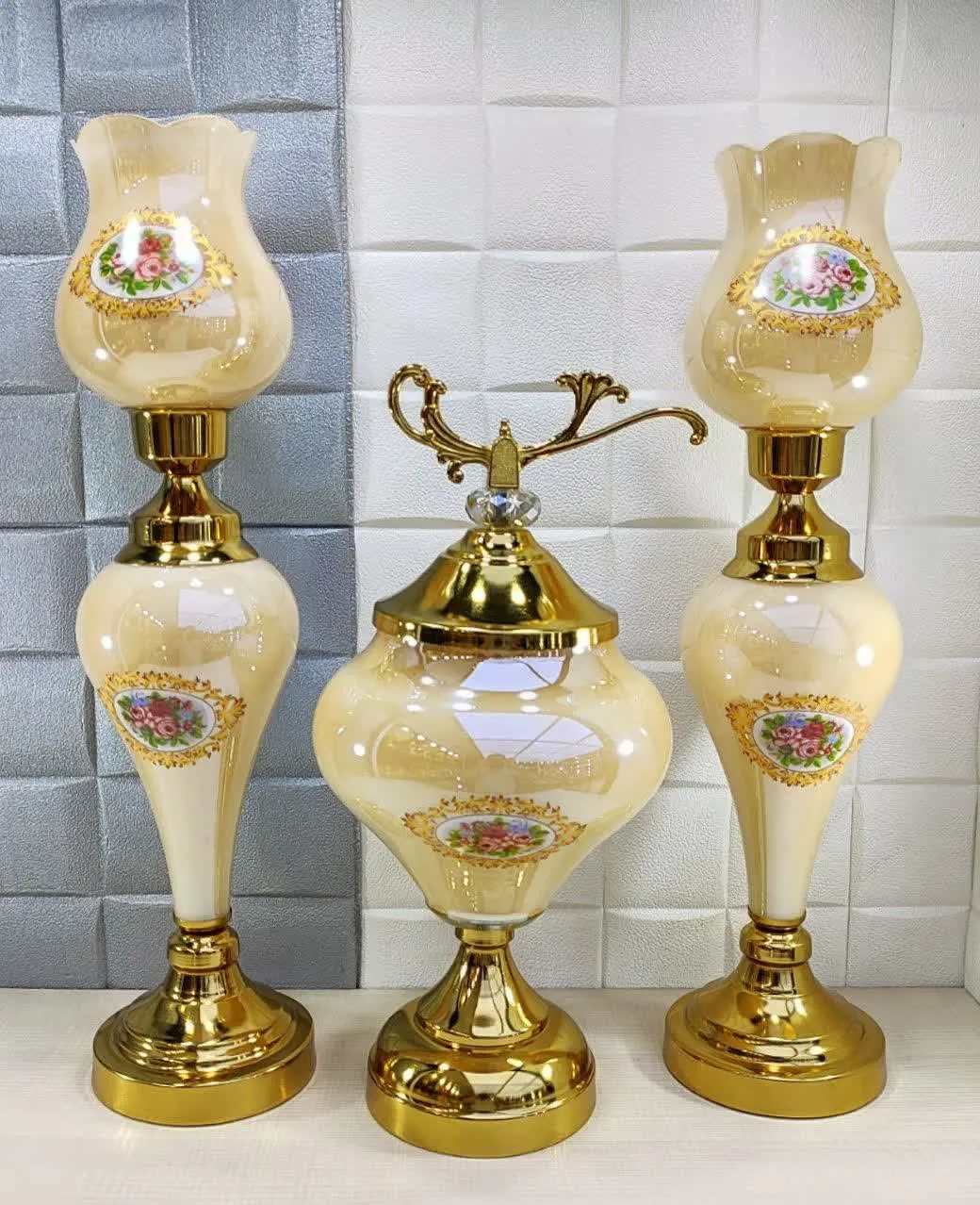 🔘 کد شمعدان: ۹۰۲۰
