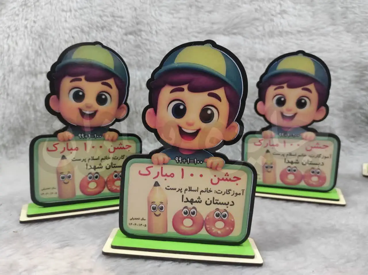 استندهای جشن صد سفارشی مشتری😍😍