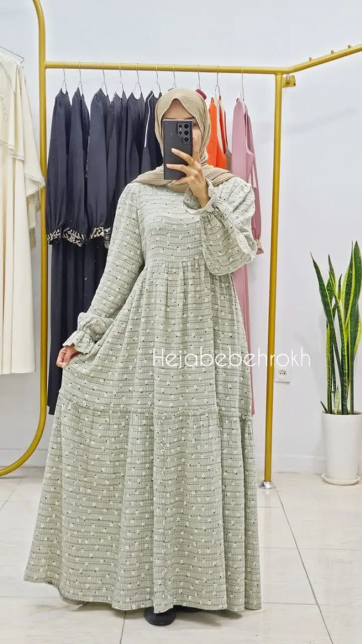 مدلی که نه فقط راحته، بلکه با طراحی کلاسیک و فرم آزادش، بهت حس رهایی و آرامش می‌ده. 
