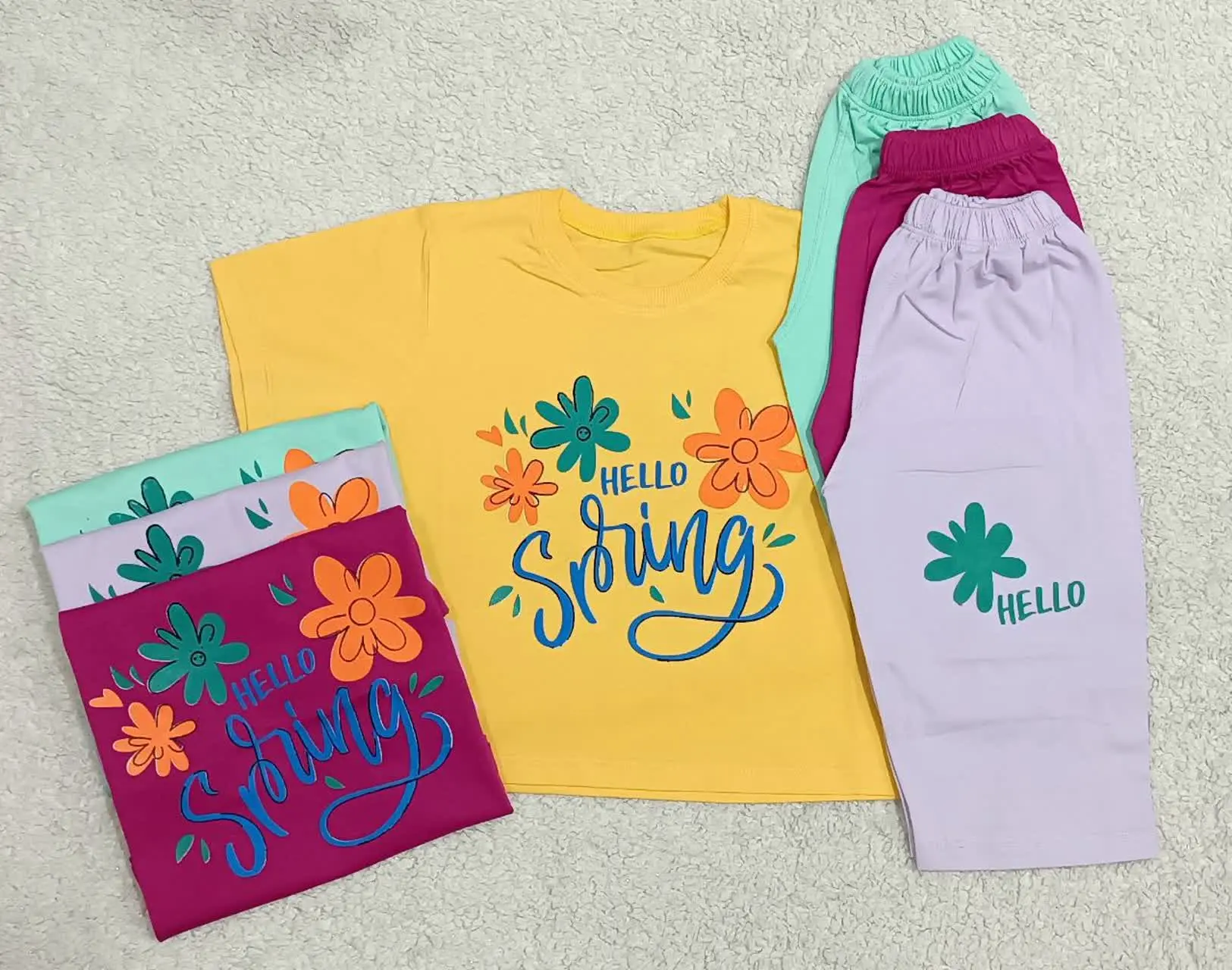 🌸کراپ شلوارک دخترانه طرح HELLO🌸
