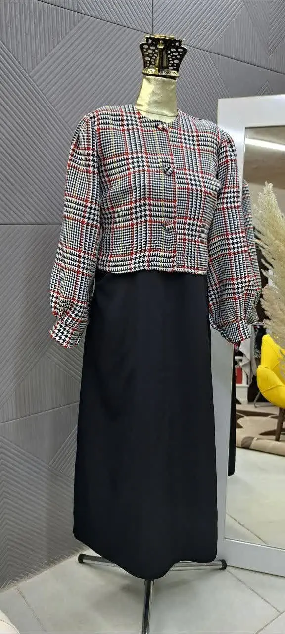 نام: کت و سارافن 
