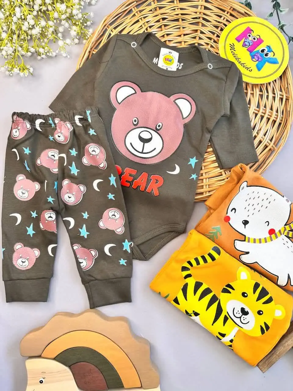 بادی شلوار طرح خرس و ستاره...