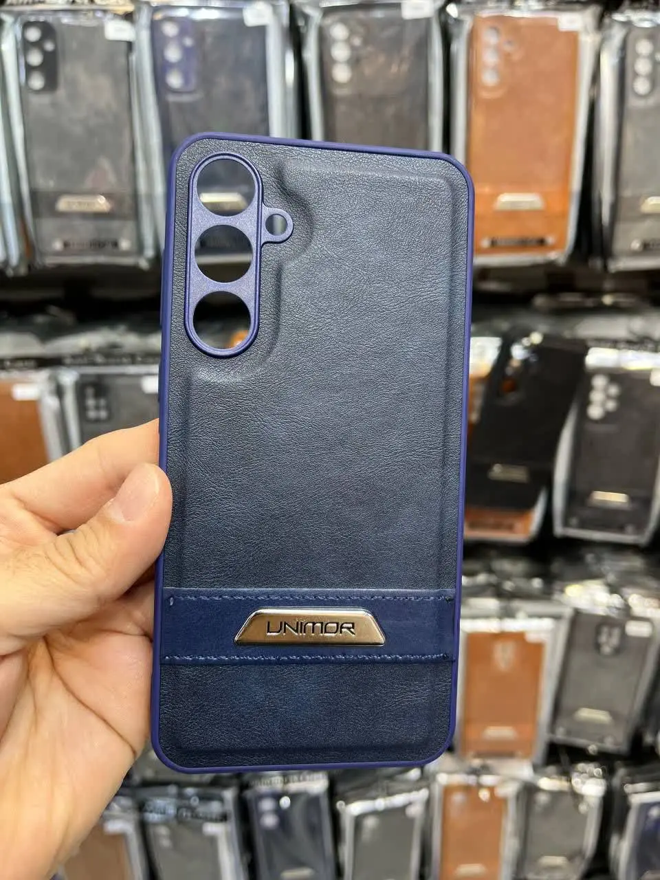 📱مدل قاب: قاب طرح چرم یونیمور مخصوص انواع #سامسونگ #شیائومی و #آیفون 

