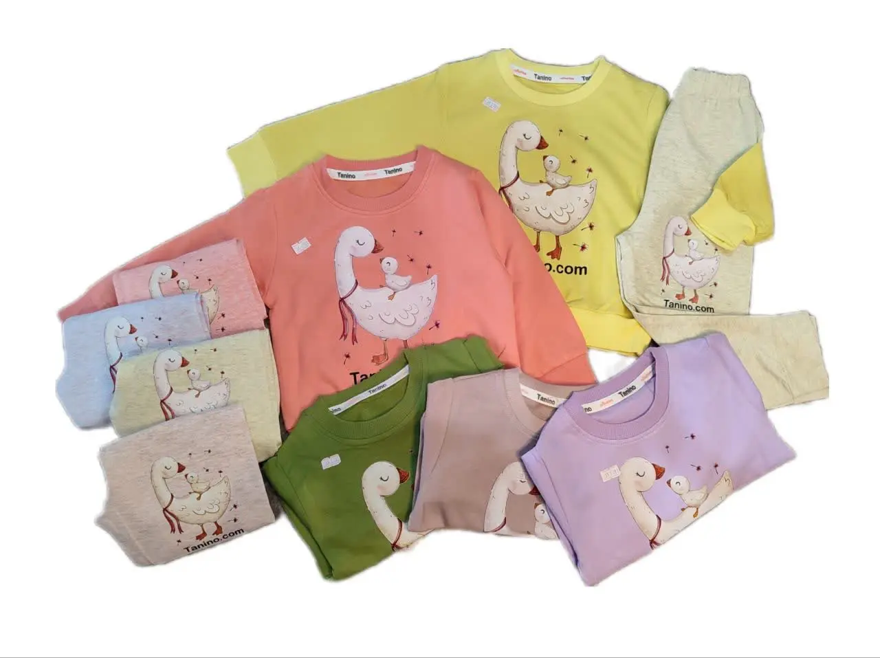 بلوز شلوار بچه قو سایز ۳۵ تا ۴۵ یه انتخاب شیک و اقتصادی 😍
