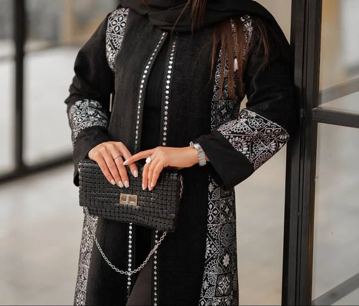 🛍نام: مانتومزونی اطلس🍃
