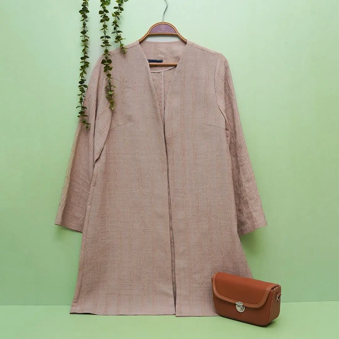 مانتو جلو باز زنانه کد ۹۱۱۰۳۴
