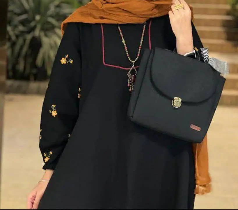 👚 نام: آستین گلدوزی
