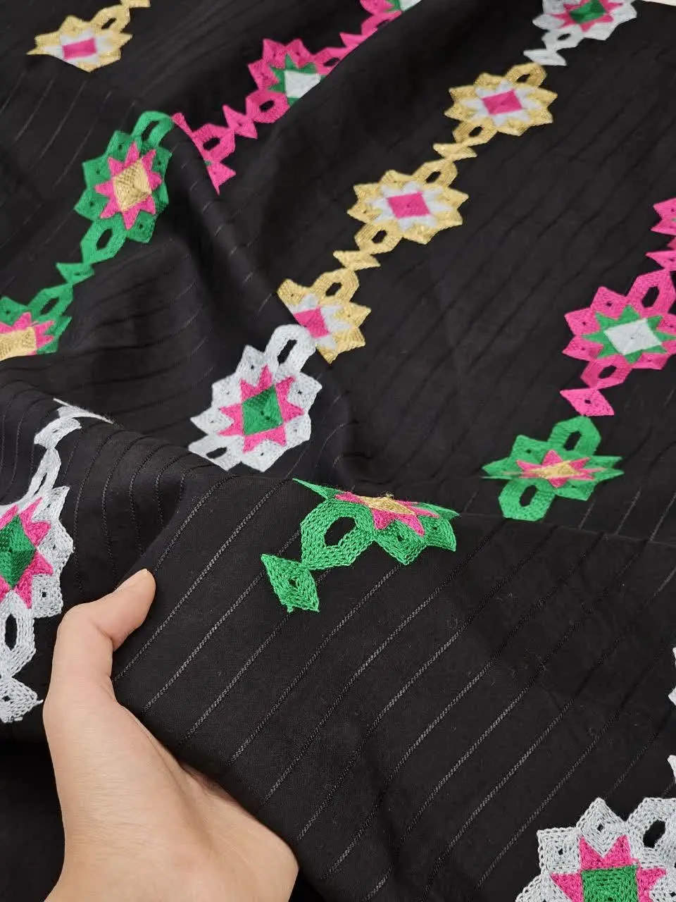 موجودی پولوتی خامه دوزی🥰✨
