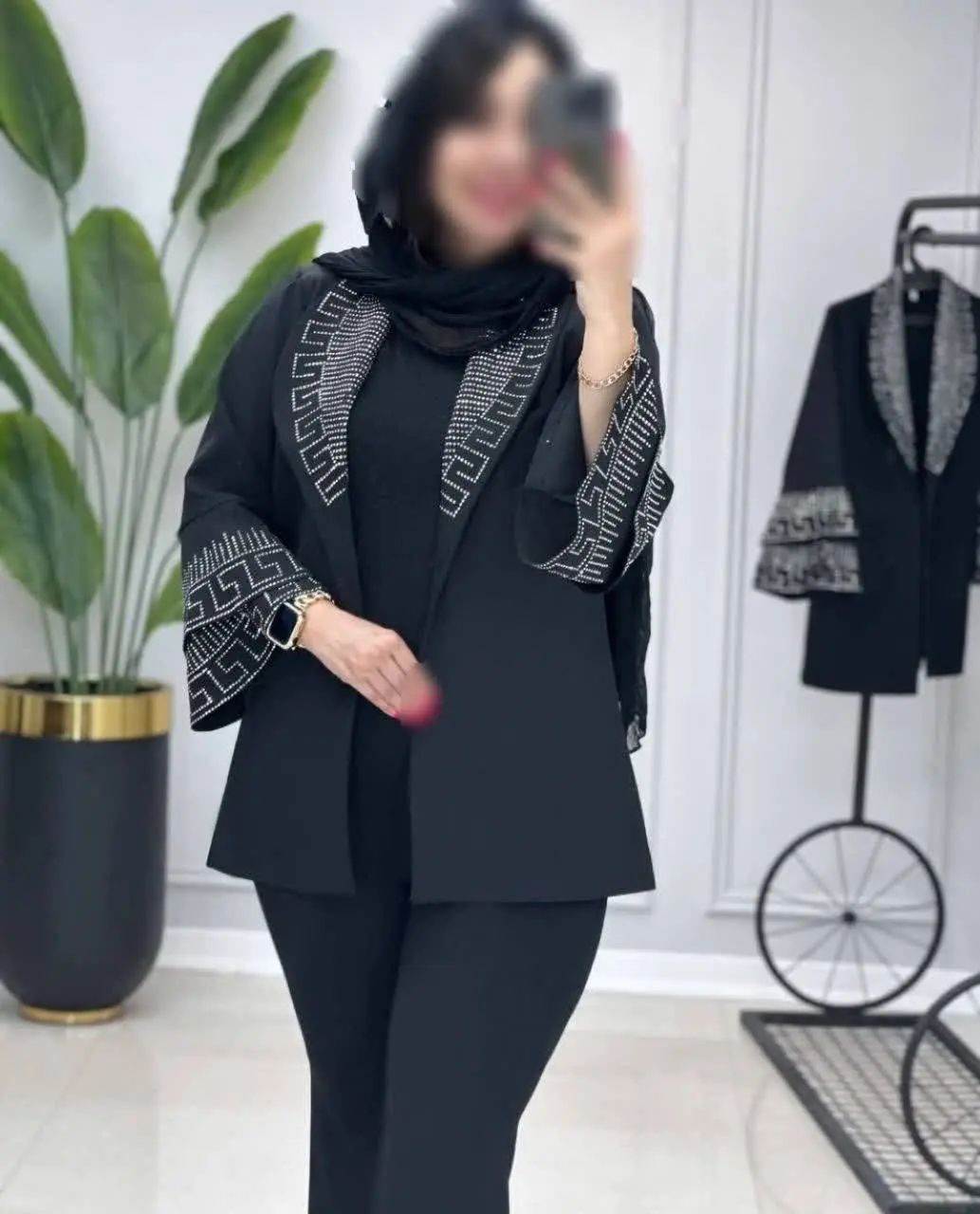 👚 نام: کت ماندانا r
