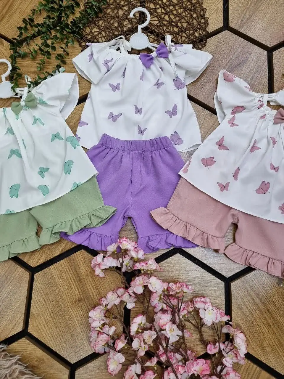 🇮🇷🧥🧶👗👚🎽👕👖👔💎
