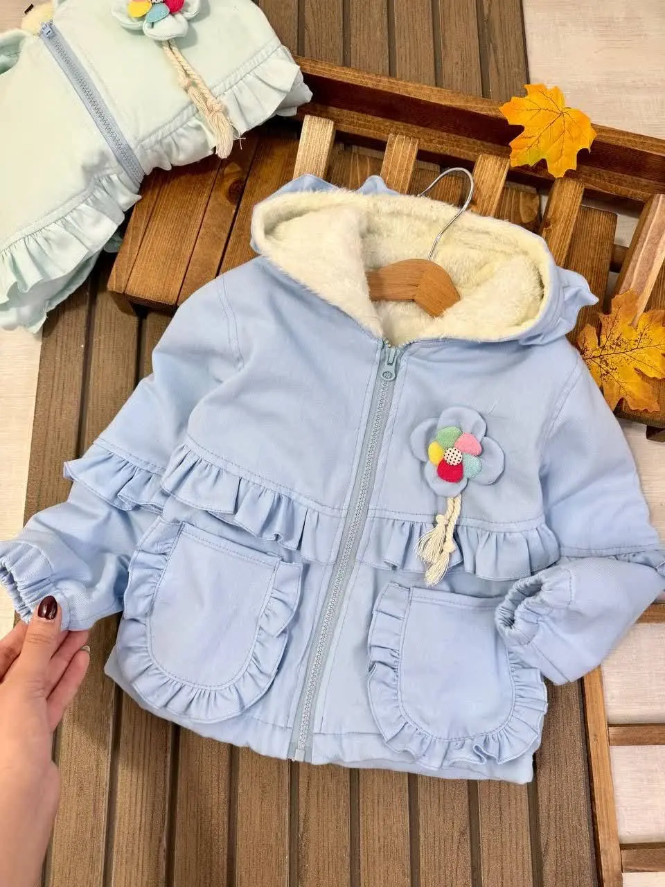 حدودا مناسب ۲ تا ۸ سال بسته...