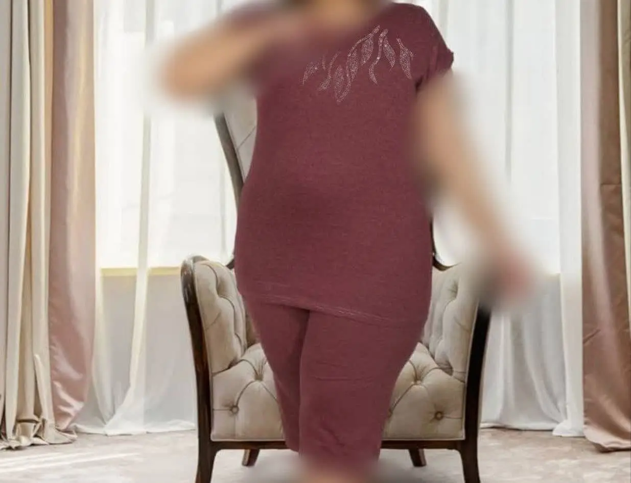 ست تاپ و شلوارک سافت نگین دار 
