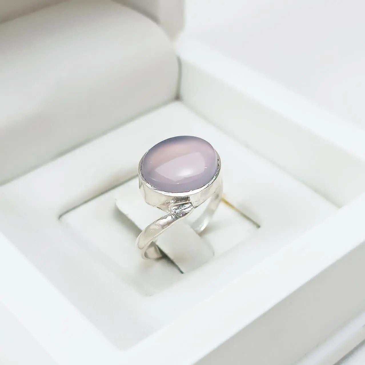 انگشتر نقره زنانه پیچکی، پش...