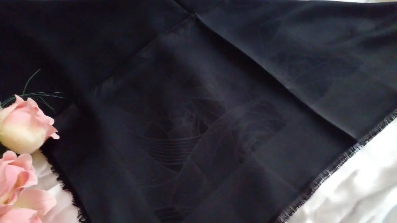 روسری ژاکارد قابدار
