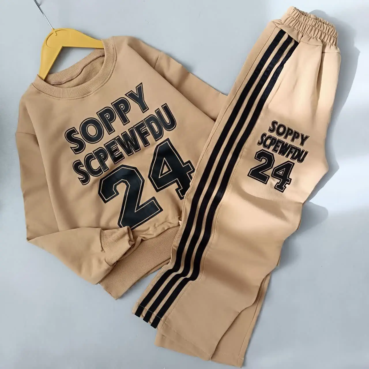 👚نام: کراپ شلوار ۲۴ 🦌
