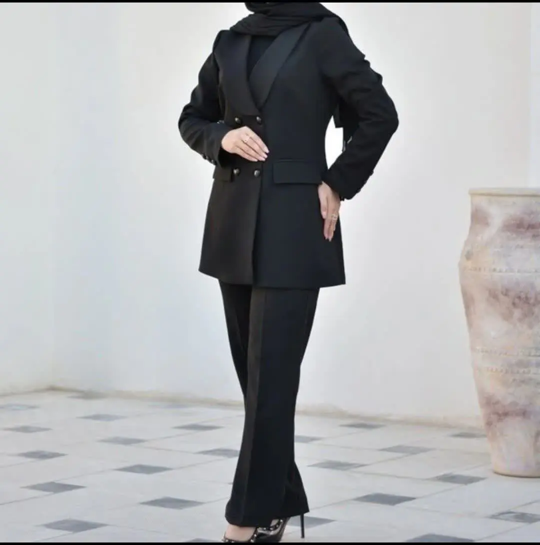 👚نام: مانتوشلوار آدرینا
