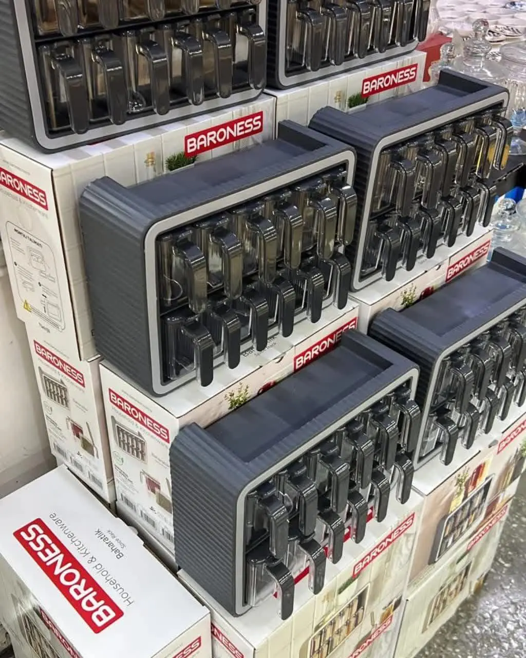 در دو مدل ۹و ۱۲ تایی
