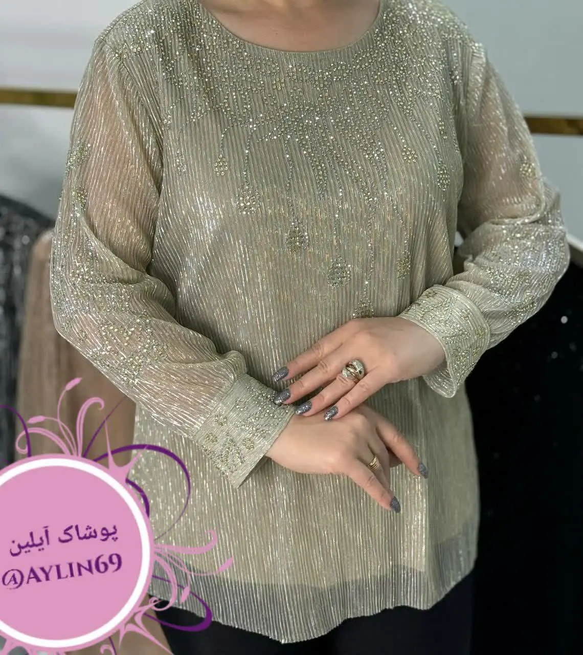 بلوز مجلسی شاین دار وارداتی😍❤️‍🔥
