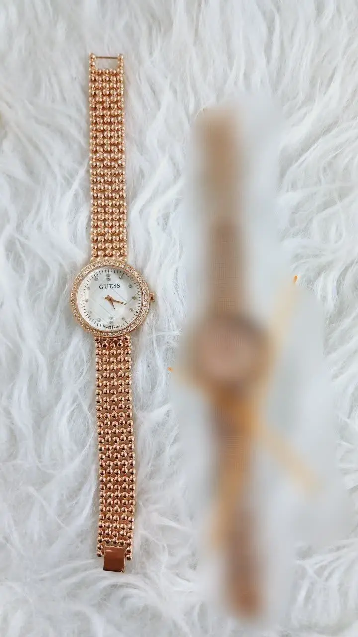 دارای جعبه کادویی بالشتک دار