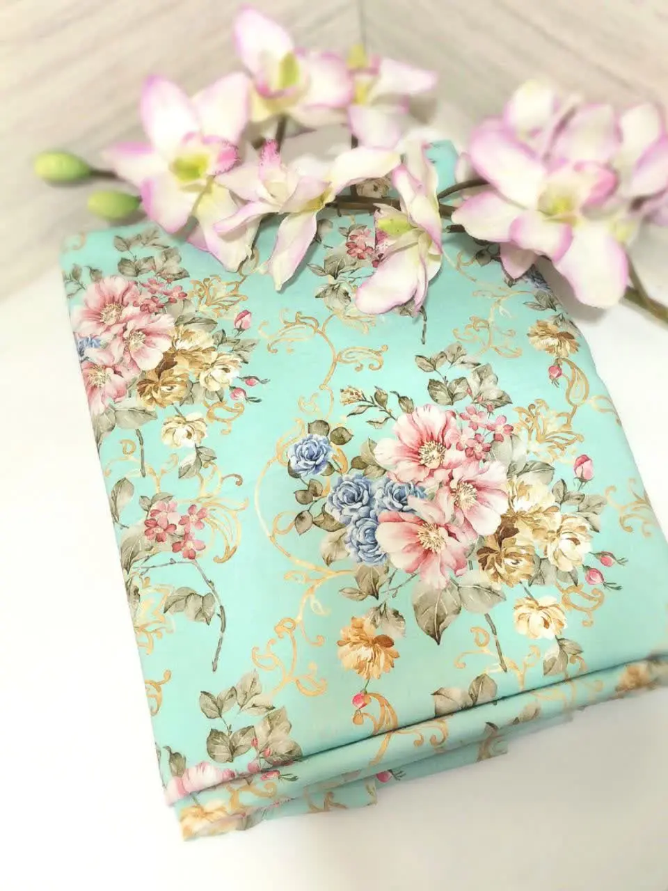 از اون مدلاس که باب مجالسه حتی میتونید باهاش یه چادرنماز خیلییی ملیح و خوشگل بدوزید😌
