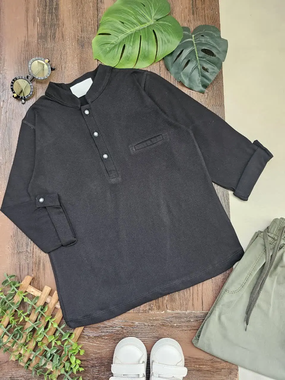 بلوز پسرانه ۳ دکمه
