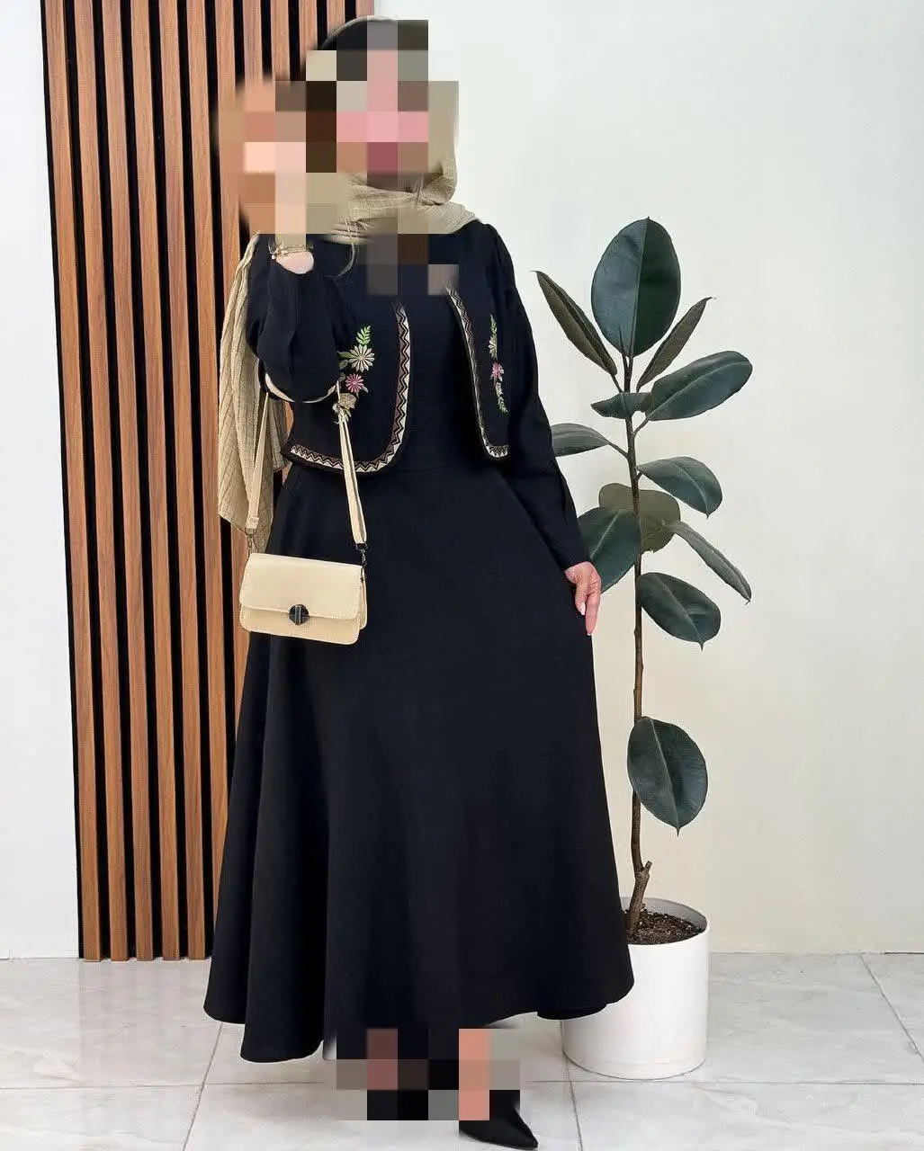 🍃نام: کت و سارافون شانتون گلدوزی 
