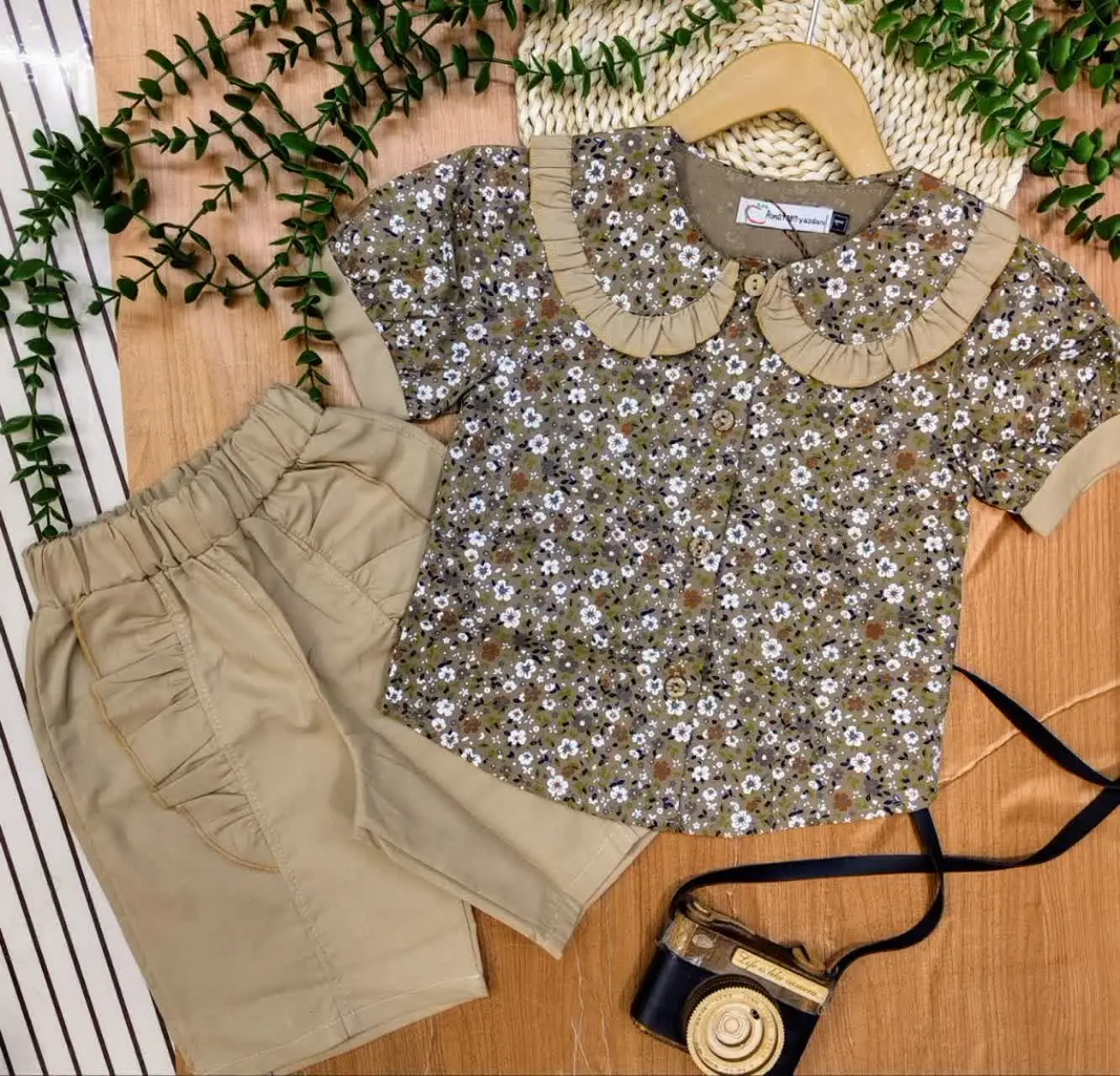 شومیز و شلوارک تمام چاپ گلریز
