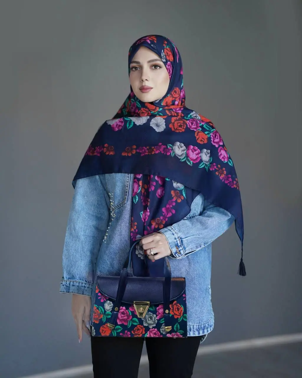 نگاش که میکنم انرژی مضاعف بهم میده، عین یه قرص شادی آور🕺🥳
