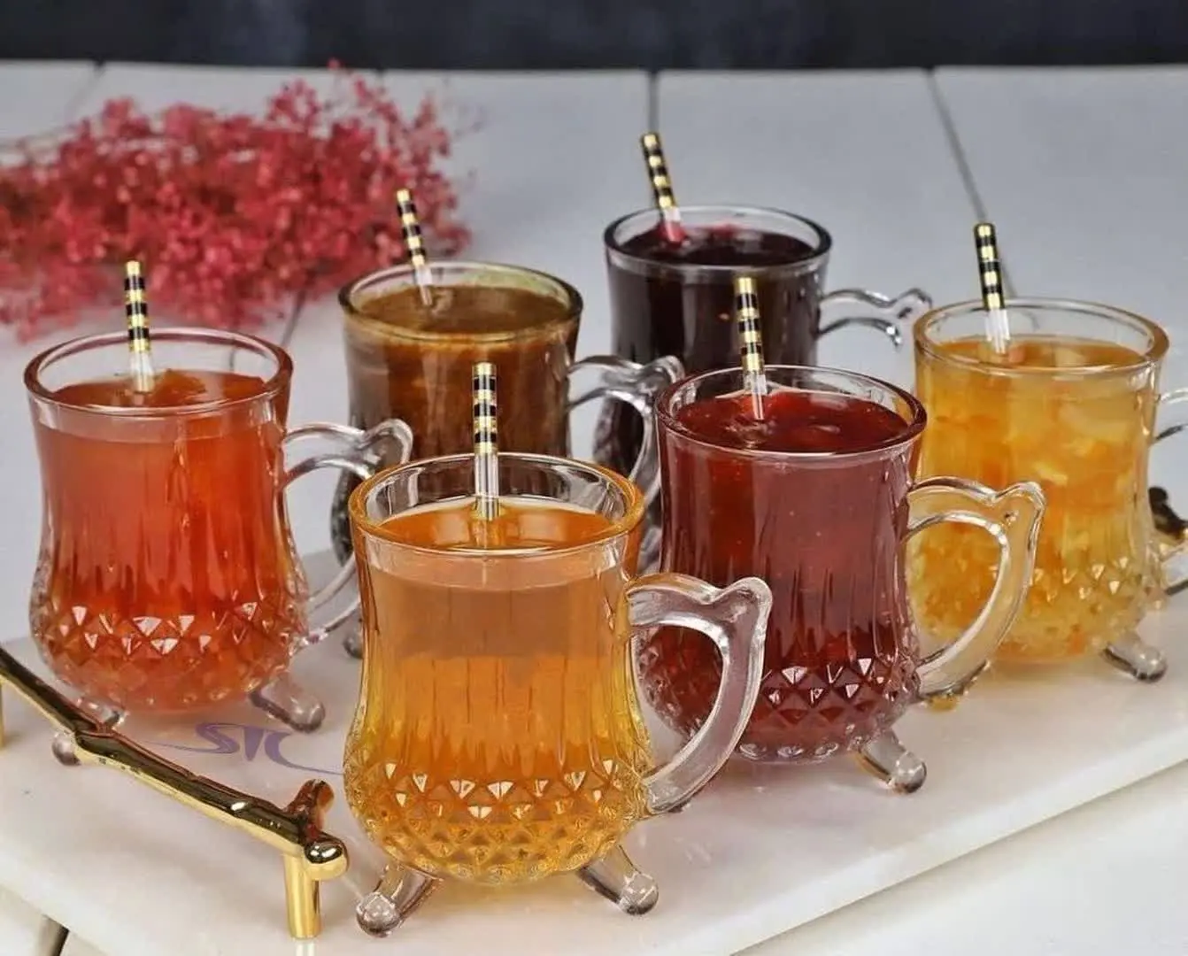 فنجان بلوری پایه دار