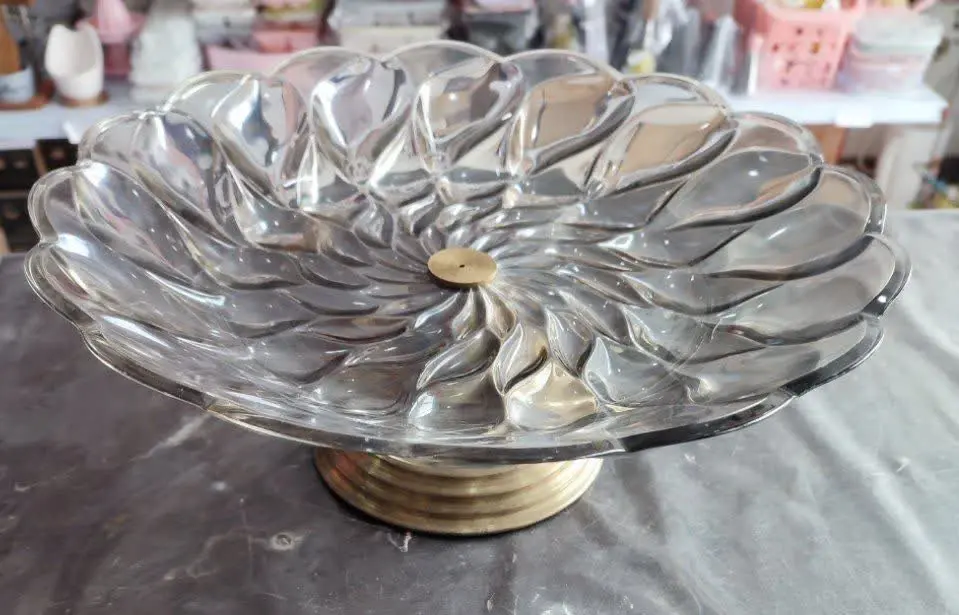 شبرینی خوری پایه دار دودی
