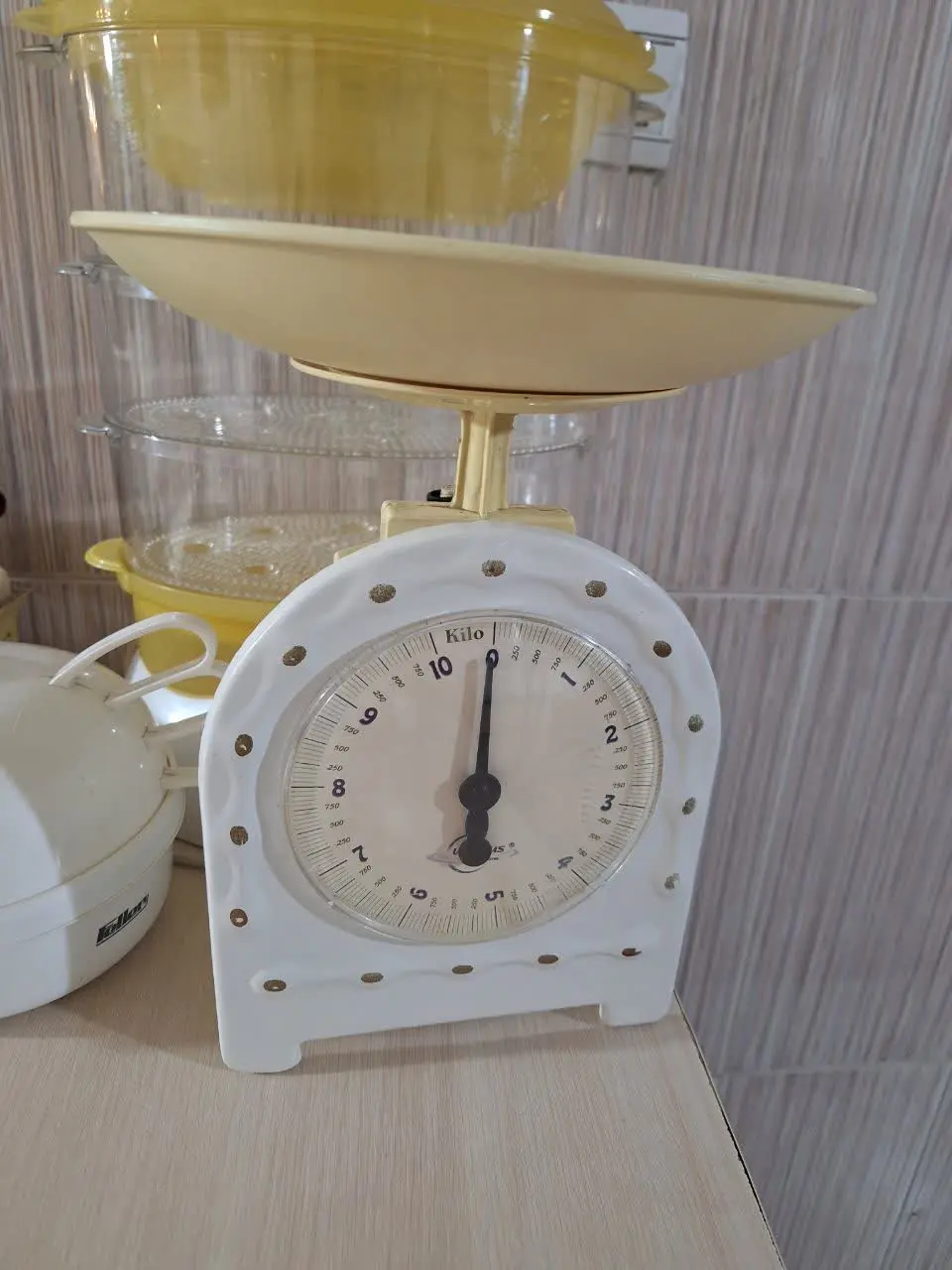 ترازو آشپزخانه کاملا سالم
