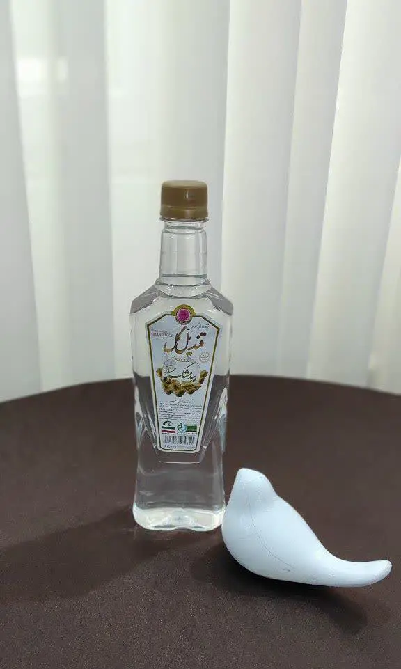 عرق بیدمشک، یکی از عرقیات گ...