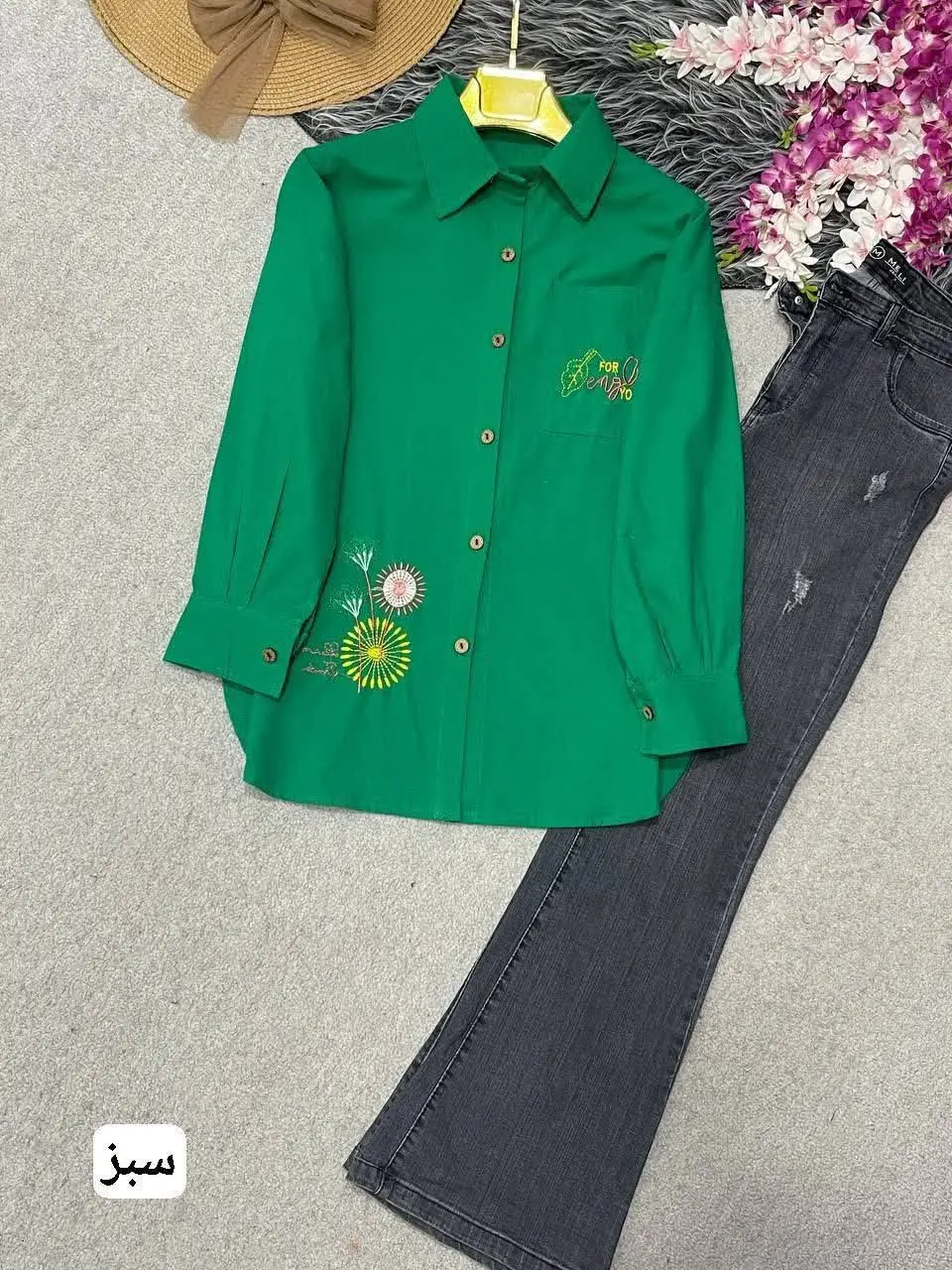 نام: شومیزمانتویی 
