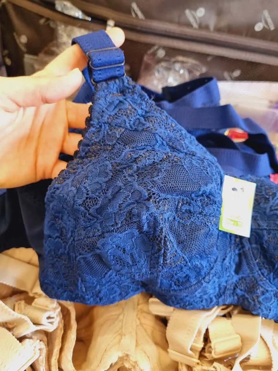 راستی خانم خوشگلااااا
