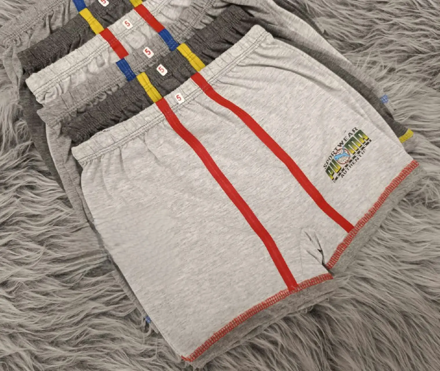 شورت ملانژ پسرانه سایز ۵ و ۶ 
