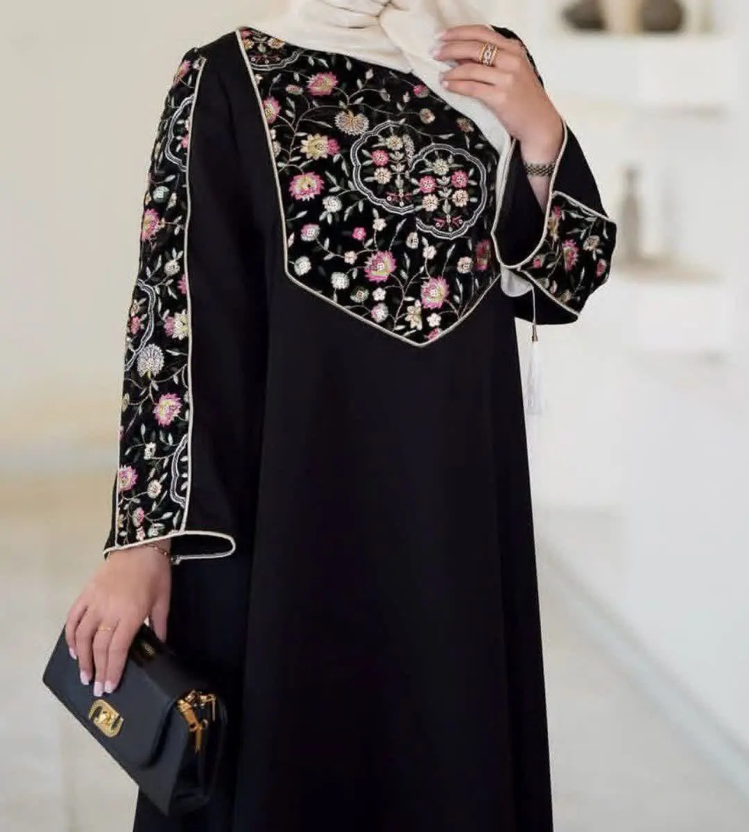 عبا ارغوان 🌺🌺
