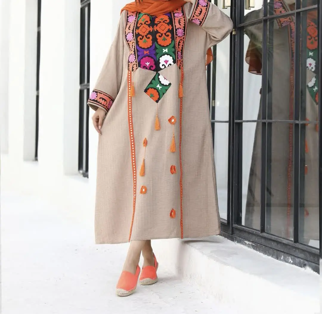 مدل: رنگارنگ 
