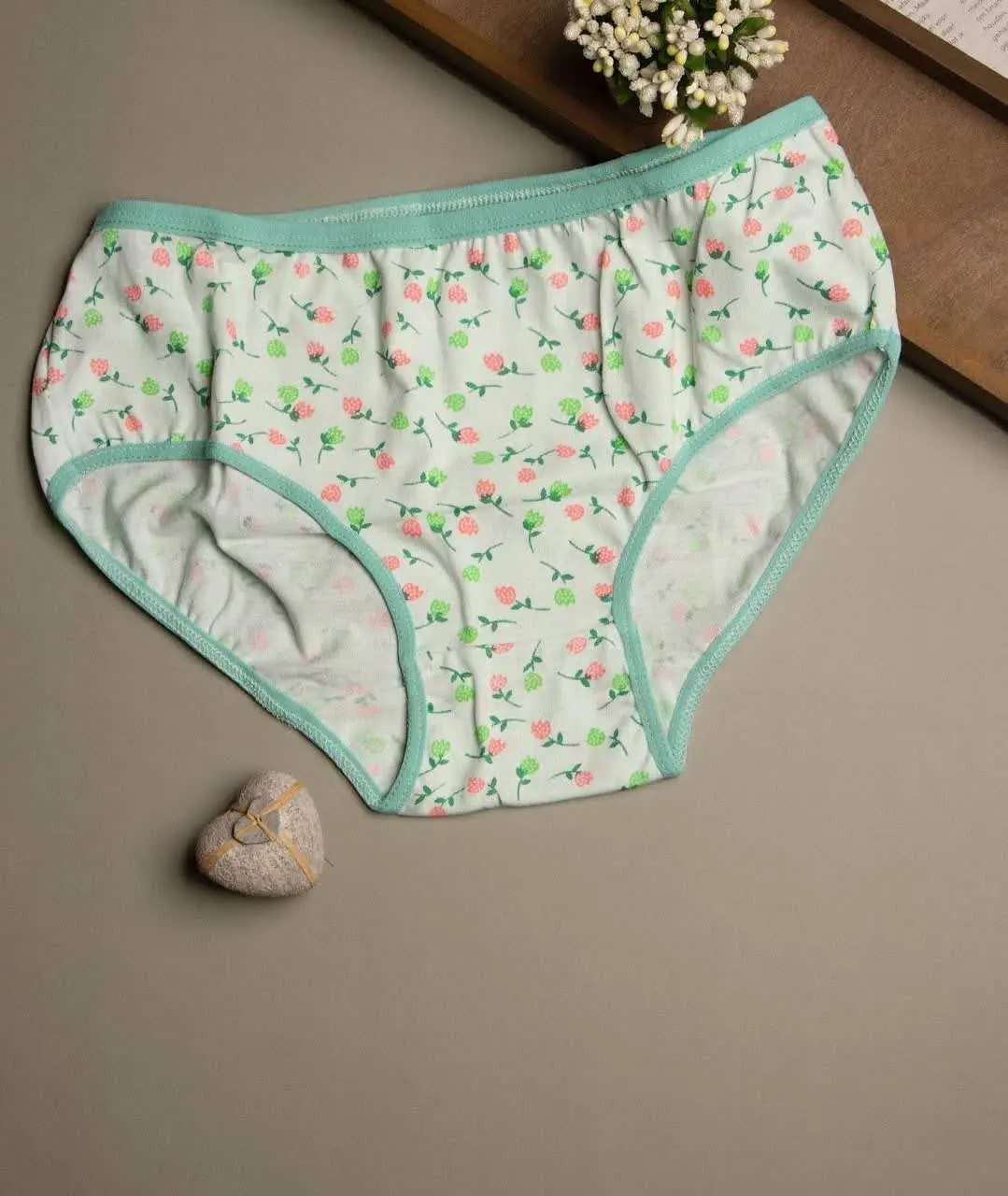 شورت الا نخ پنبه ضد حساسیت در ۶ طرح 
